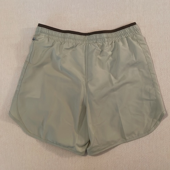 Nike Women's Tempo Lux 5" Shorts - Picture 3 of 6